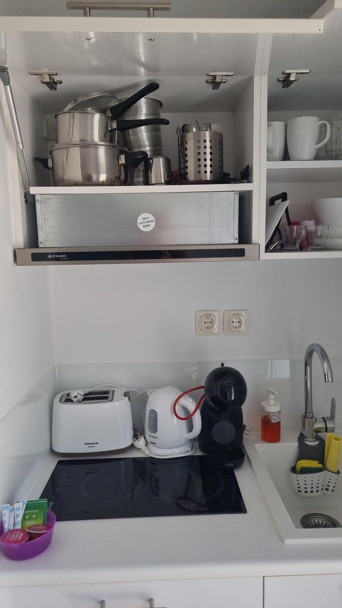 Coral Boutique Apartment Ofrinion